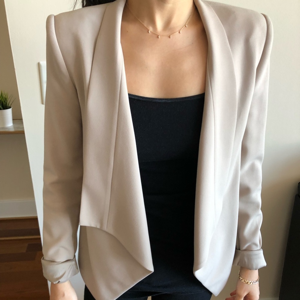 BCBGMaxazria tan blazer size XS
